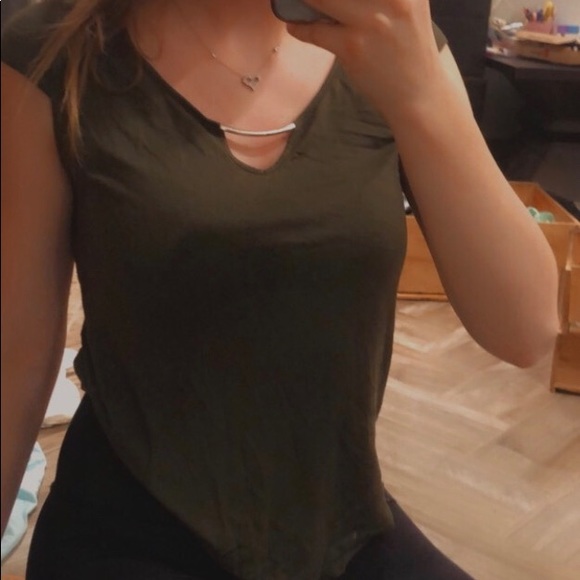 Ardene T-shirt - Picture 1 of 2